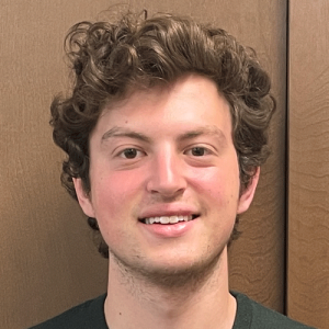 Noah Linder headshot